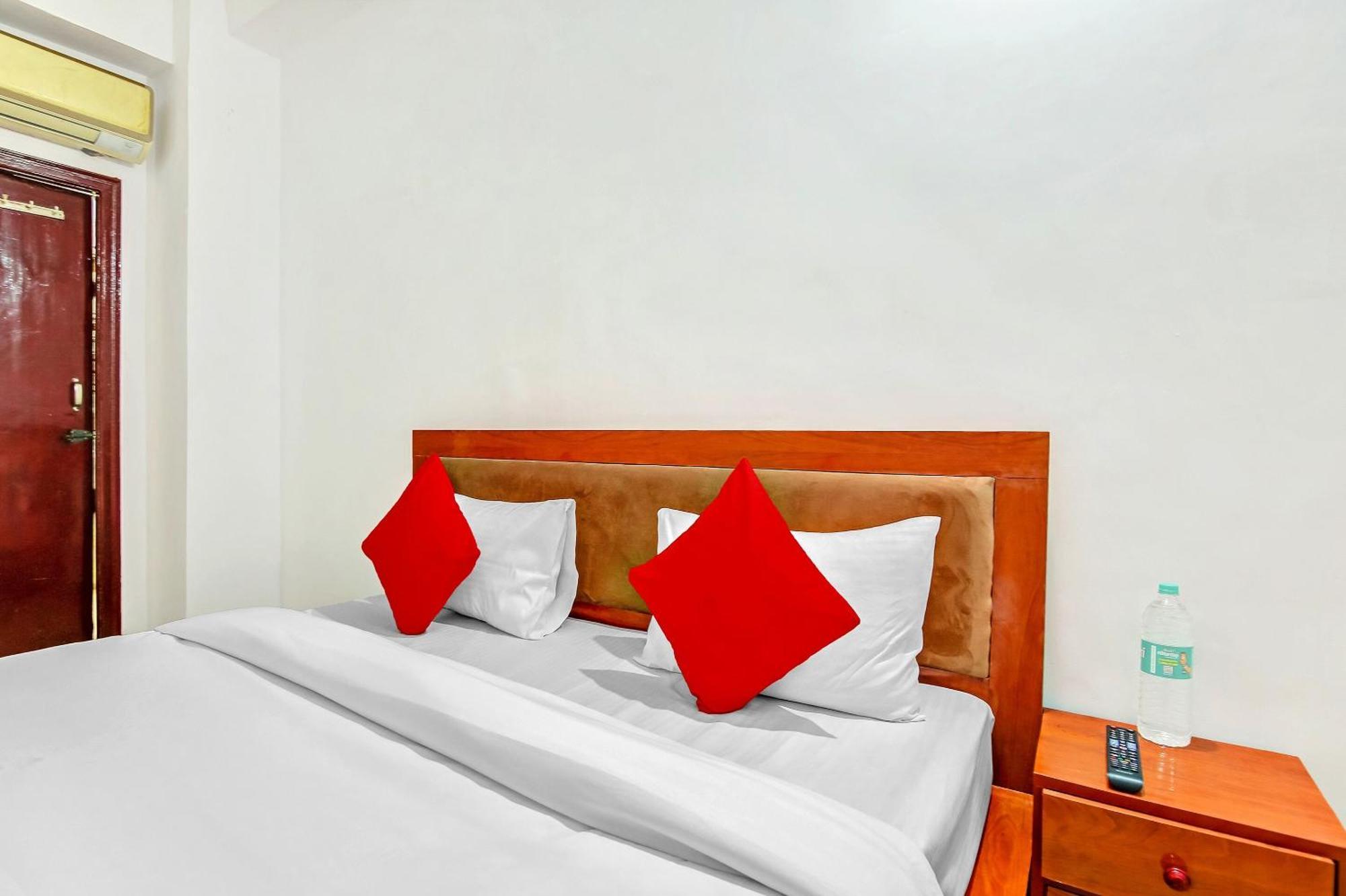 Hotel O Yash Hotel Ghaziabad Esterno foto