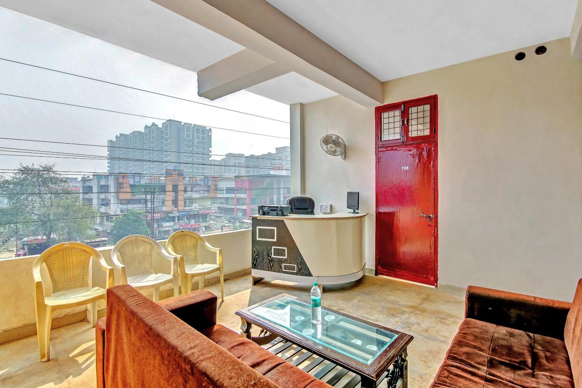 Hotel O Yash Hotel Ghaziabad Esterno foto