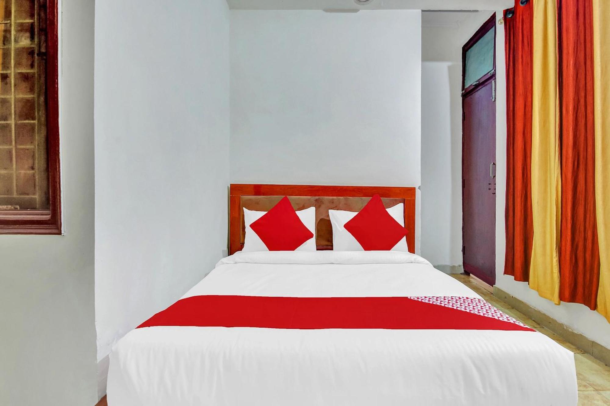 Hotel O Yash Hotel Ghaziabad Esterno foto