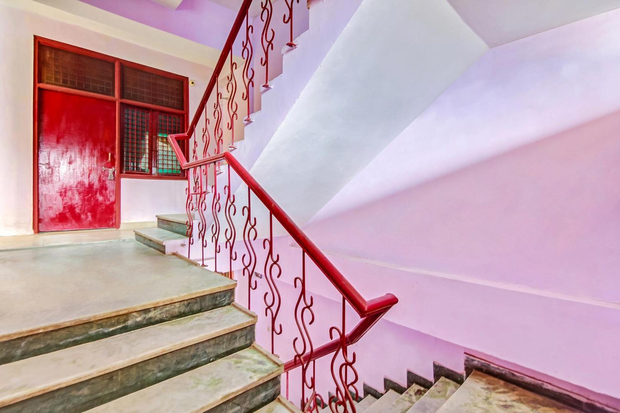 Hotel O Yash Hotel Ghaziabad Esterno foto