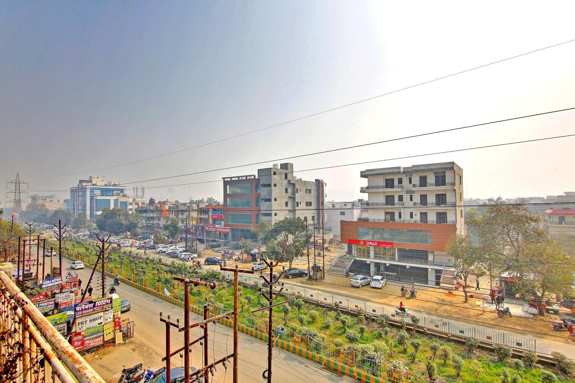 Hotel O Yash Hotel Ghaziabad Esterno foto
